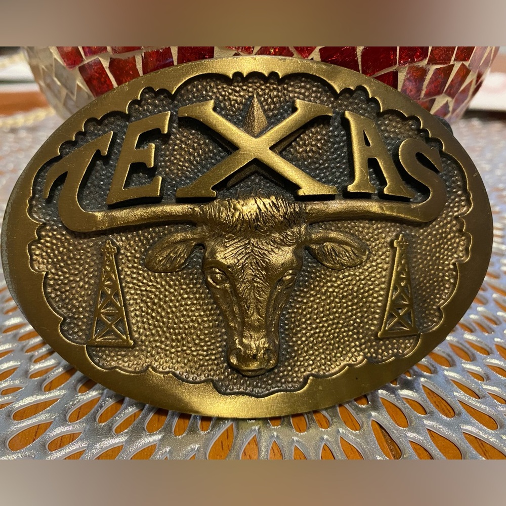 New High Mesa Texas belt buckle